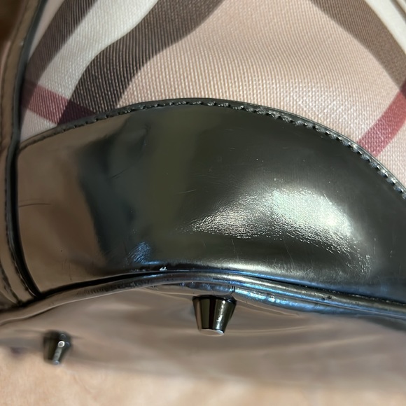 BURBERRY
Supernova Check Drawstring Tote Pewter leather trim - Picture 4 of 14